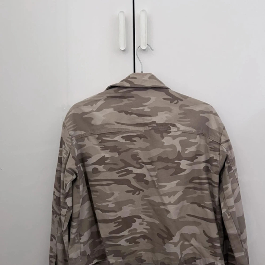 Beige camouflage overshirt från Eubus - 90