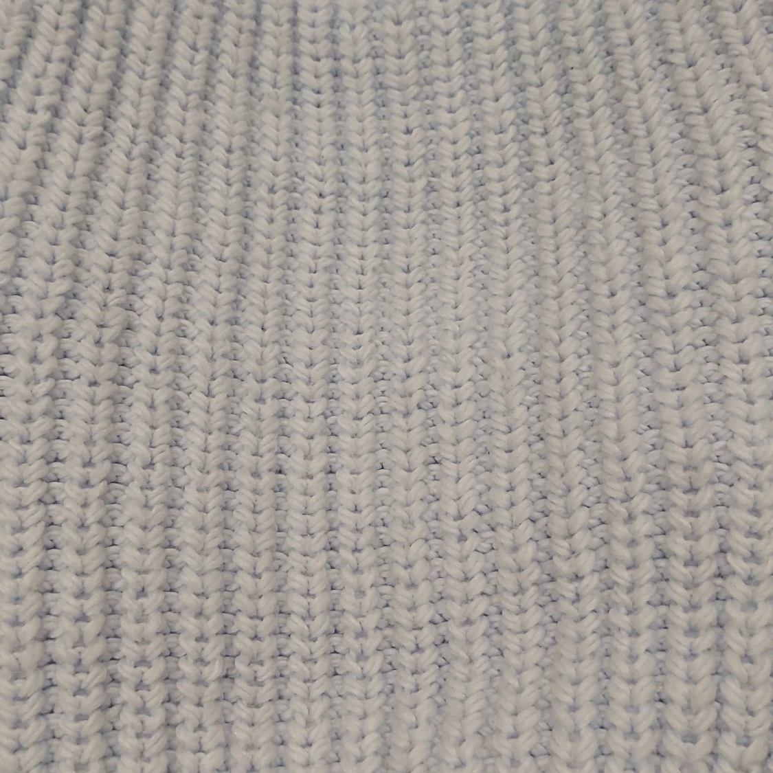 Ljusblå stickad tröja - 91