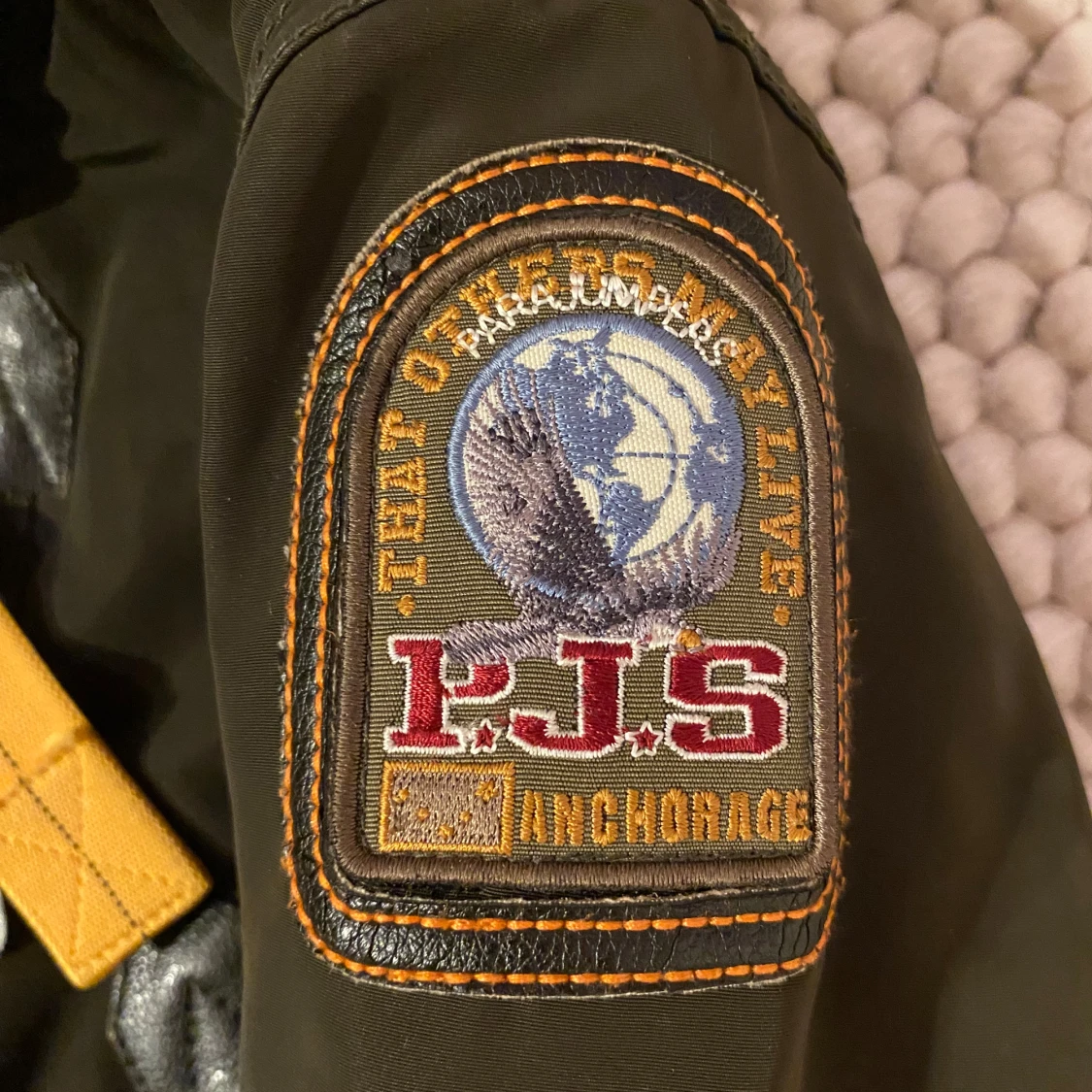 Grön parkajacka från Parajumpers - 90