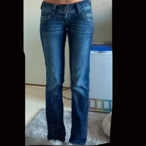 Pepe jeans - Pepe jeans nypris runt 1000kr w24 lågmidja 