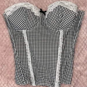  korsett - Säljer denna snygga korsetten 