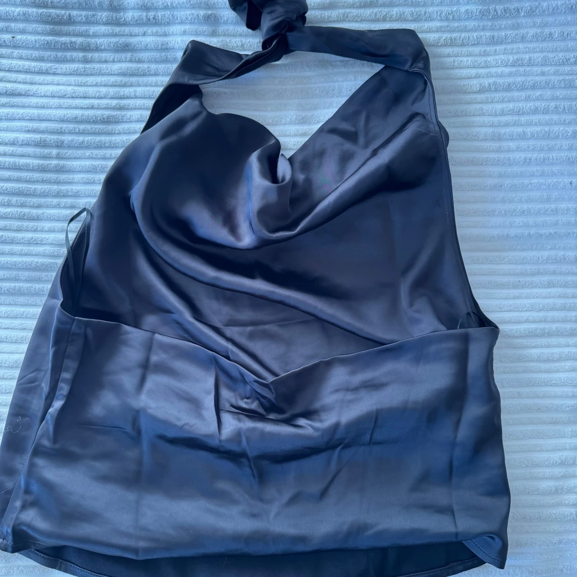 Svart halterneck topp från Weekday - 1