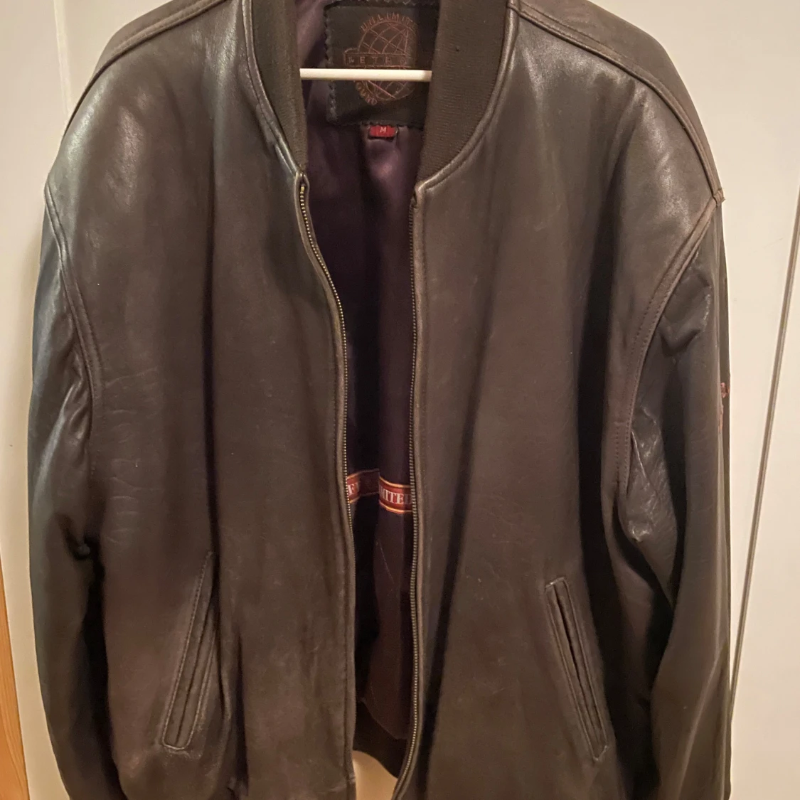 Brun skinnjacka från Petroff