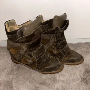 Isabel Marant - Isabel marant som är i storlek 38. Priset kan diskuteras💕(har inte box eller kvitto)