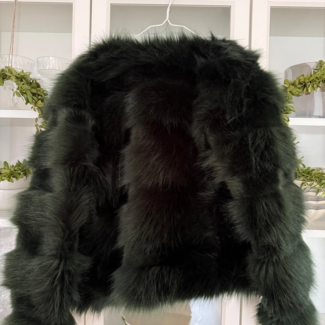 Mörkgrön pälsjacka (faux fur) - 1
