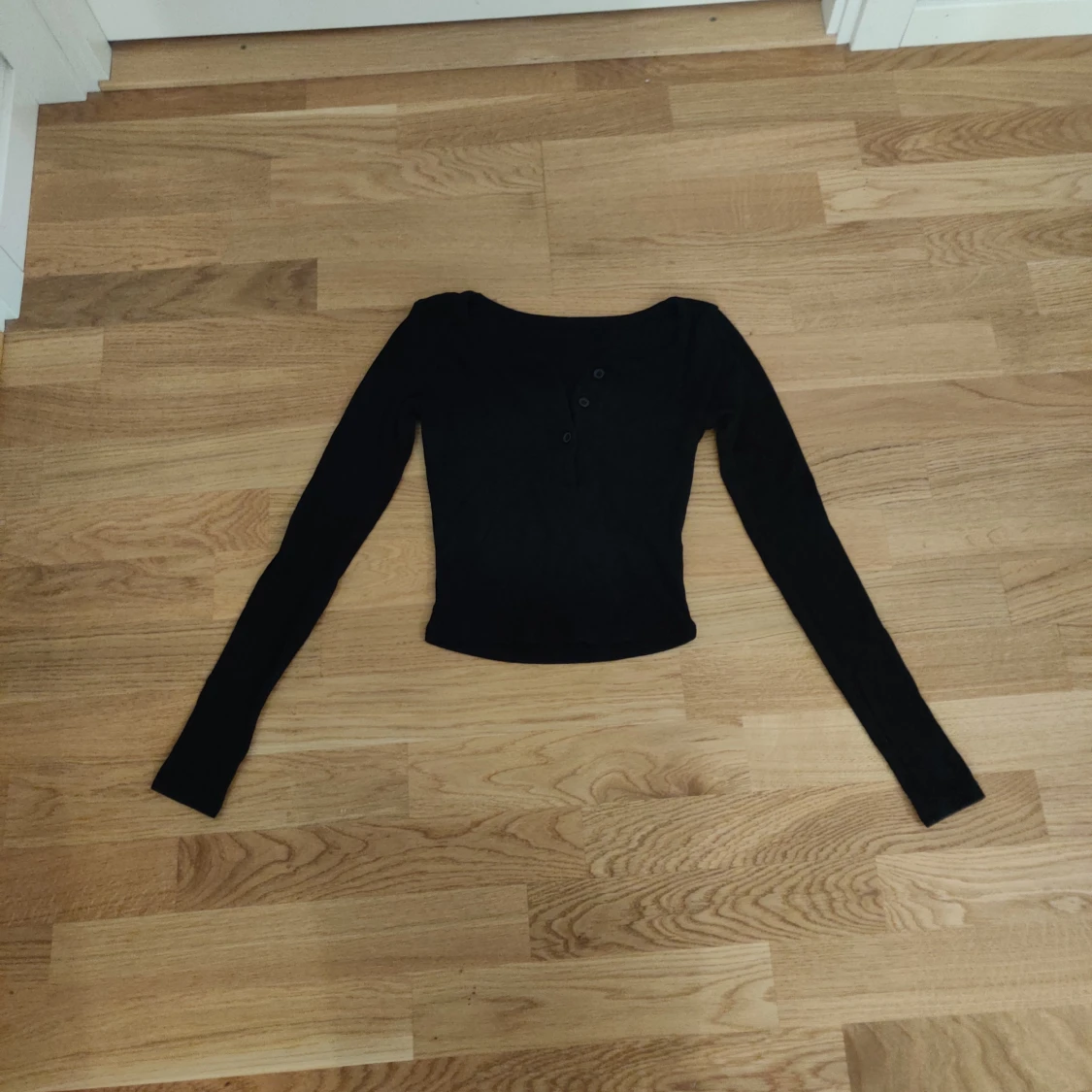 Svart långärmad topp