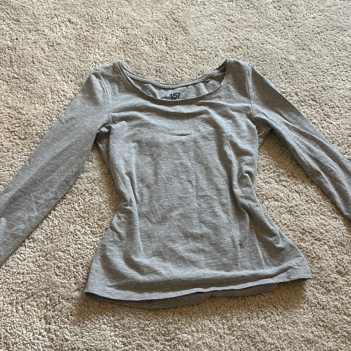 Grå långärmad topp från lager 157