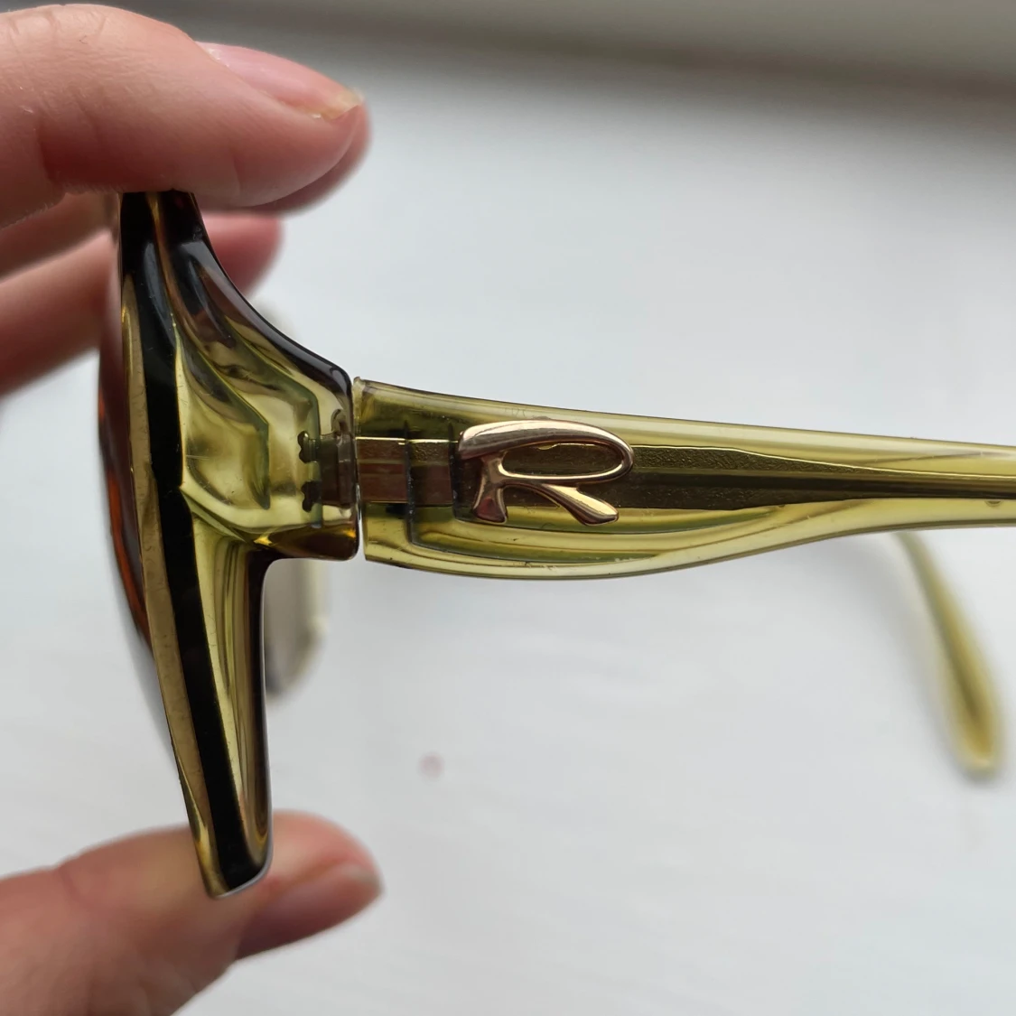 Olivgröna y2k solglasögon  - 2