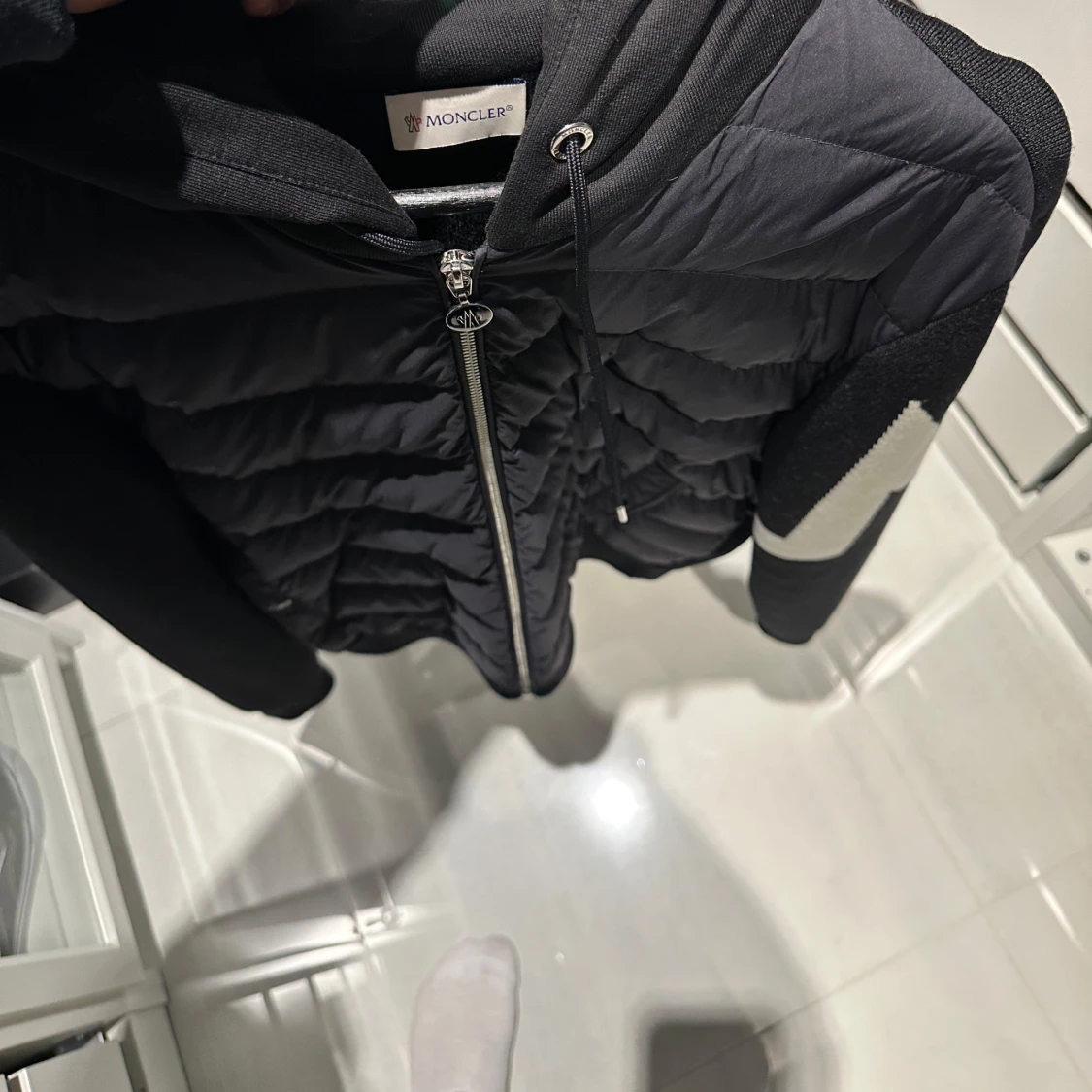 Svart jacka från Moncler - 92