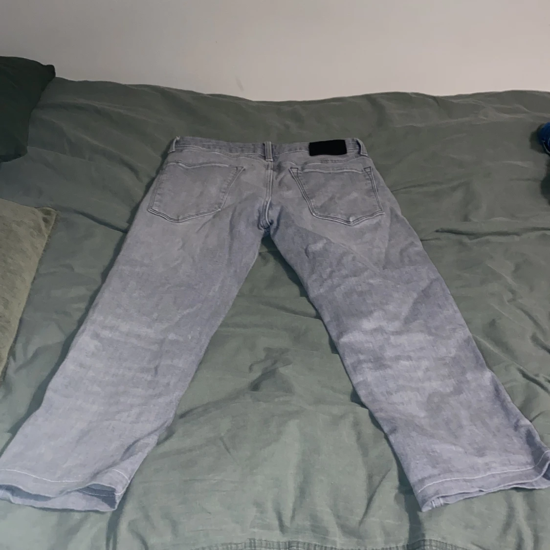 Grå jeans från Regular Clark - 92