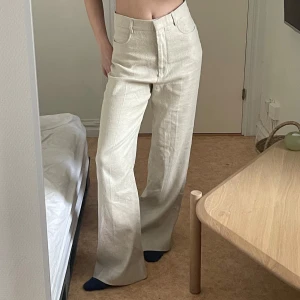 Byxor Zara - Byxor från Zara storlek S. Knappt använda