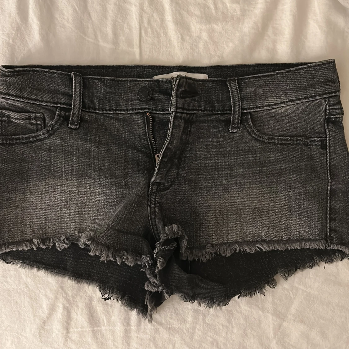 Svarta jeansshorts från Abercrombie & Fitch