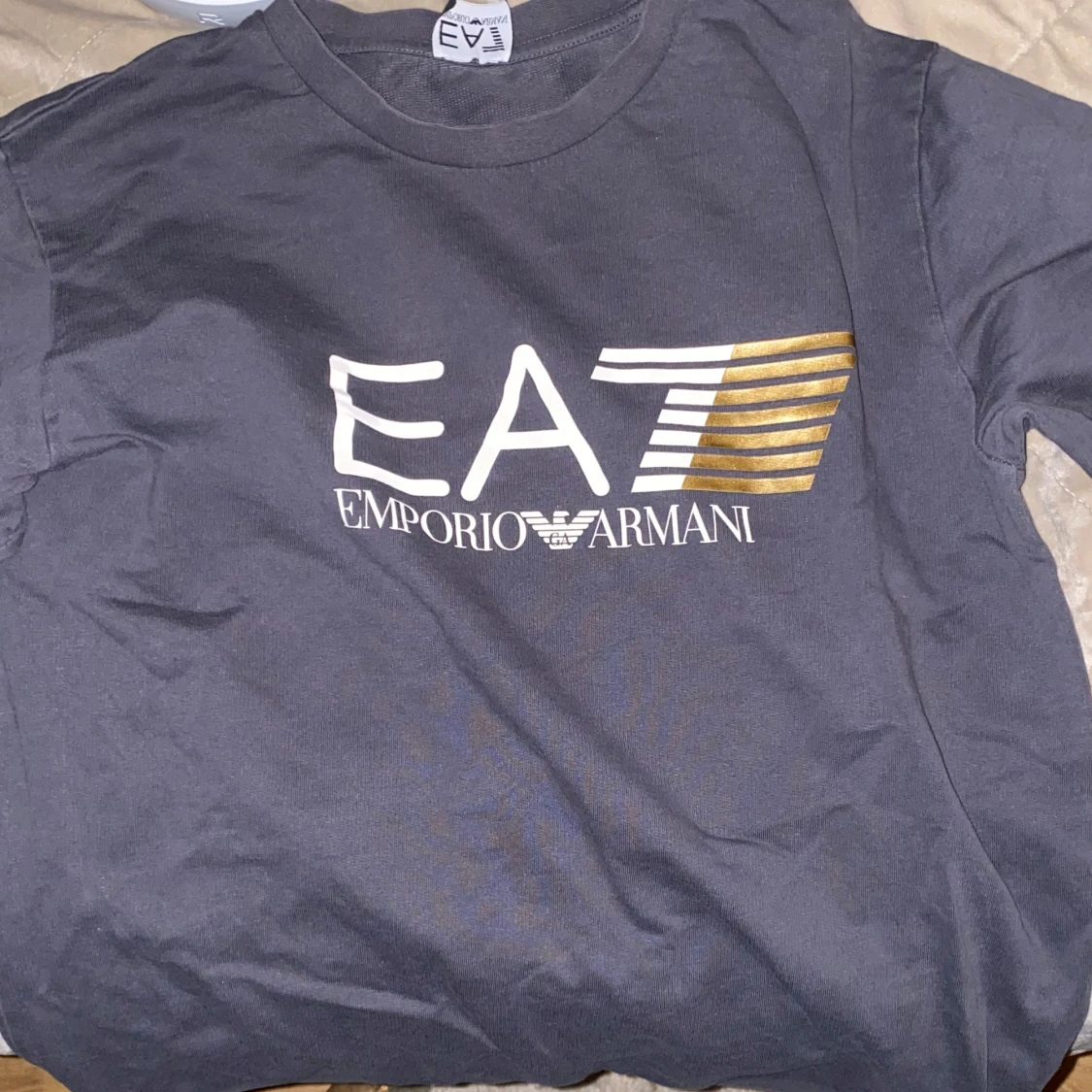 Grå långärmad tröja från Emporio Armani