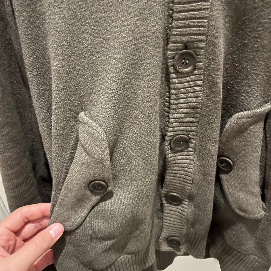 Grön Stickad Cardigan - 1