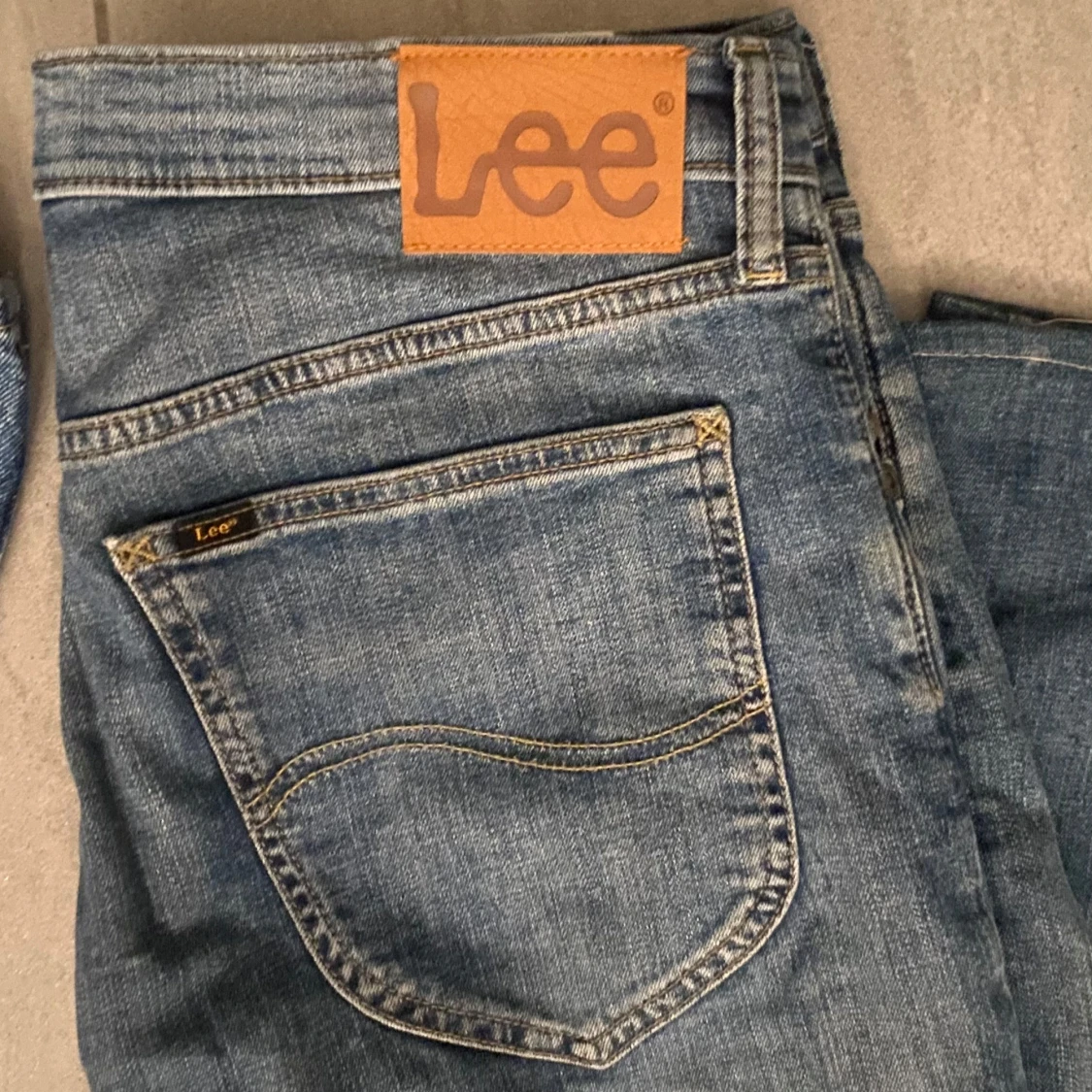 Blå jeans från Lee och Zara - 1