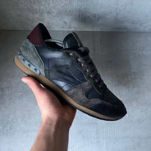 Valentino rockrunenr - Valentino rockrunner | skick 6/10 | endast skorna ingår | nypris 6500 kr | skriv vid frågor 🙏🏻