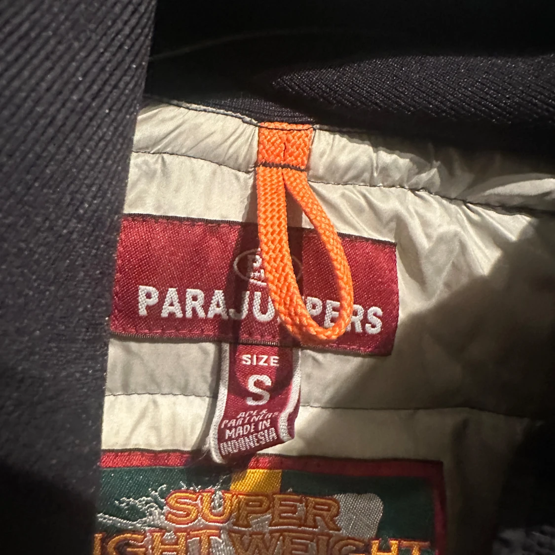 Svart pufferjacka från Parajumpers - 90