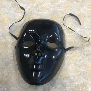 Mask / Halloween Mask  - Dam / ungdomar stlk  Finns fler kvar, sammafrakt 