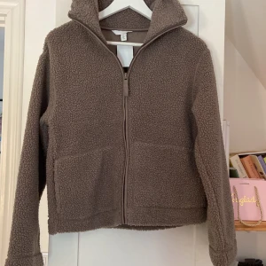 Teddyjacka  - Superfin Teddyjacka från Hm i storlek S!❤️Helt ny och oanvänd med prislapp