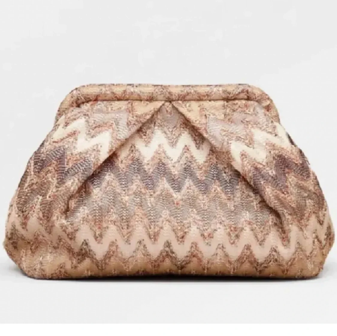 Beck Sädergaard clutch