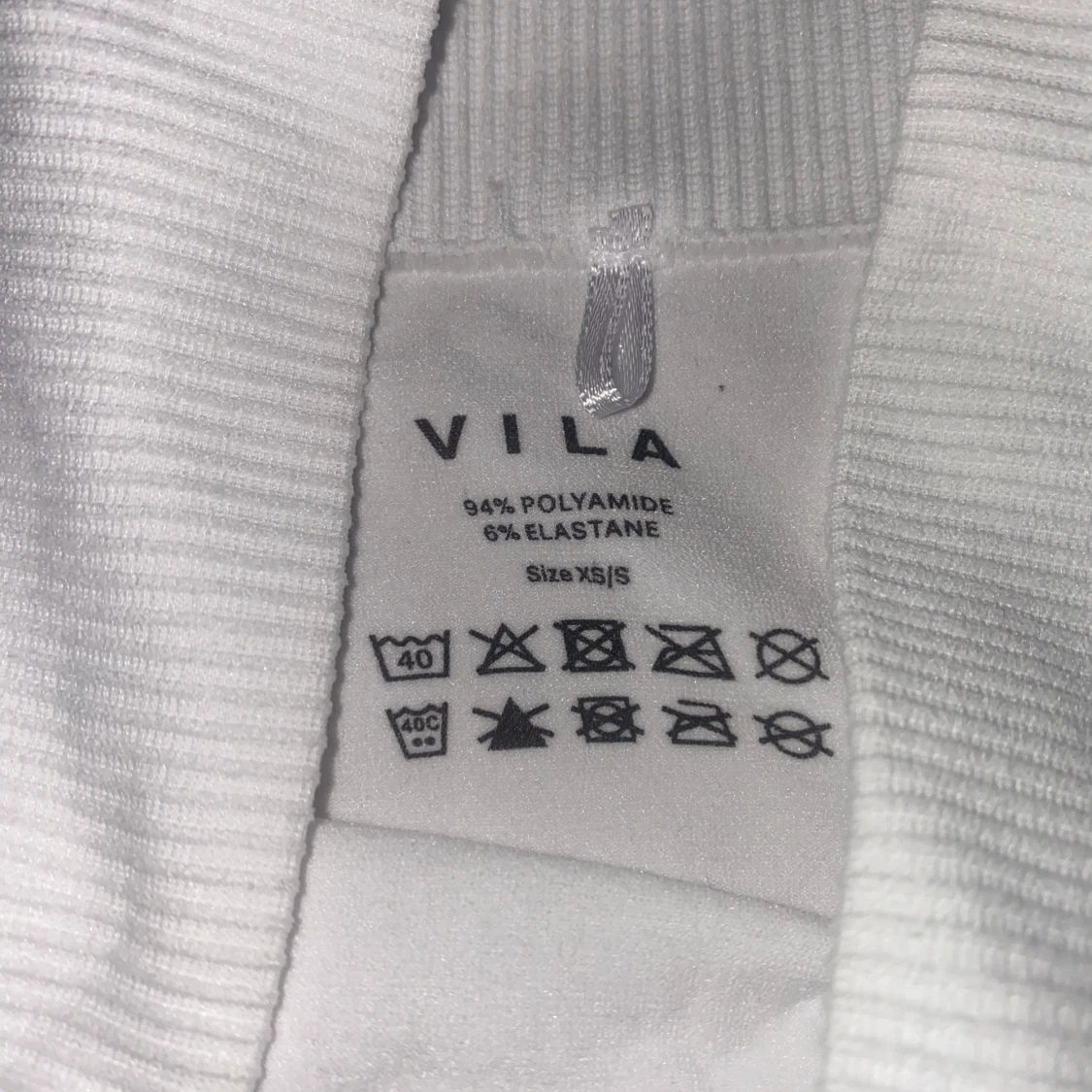 VILA vita cykelbyxor - 90