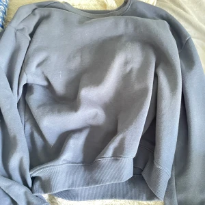 Marinblå sweatshirt  - Marinblå sweatshirt från lager 157