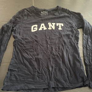 Tunn långärmad  - En fin tunn långärmad tröja perfekt nu till hösten