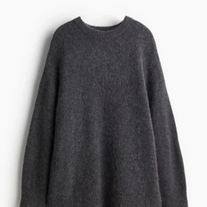 Alpacamix tröja - Jättefin stickad tröja. Helt ny med prislapp. Kan posta eller mötas i Stockholm ❤️❤️