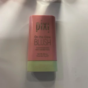 Pixi blush - Använd men mycket produkt kvar, mycket dryg produkt. 