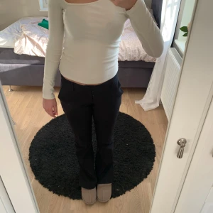 Tröja - Fin tröja som är i bra skick utöver att den blivit lite nopprig(se bild)