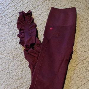 Fabletics träningtights - Training tights from Fabletics with scrunched leg design