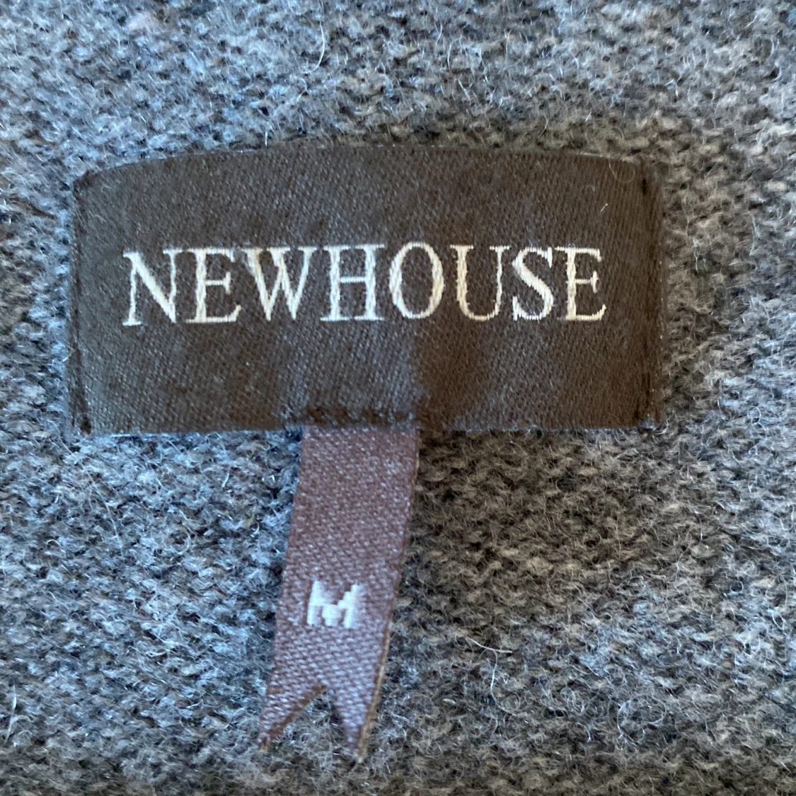 Grå stickad kofta  - 93