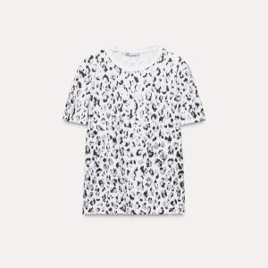 Helt ny leopard T-shirt me lappen kvar❤️ storlek S💖 150kr+frakt