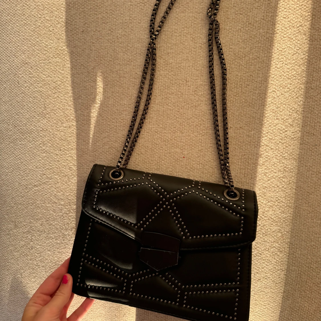 Svart väska  - 91