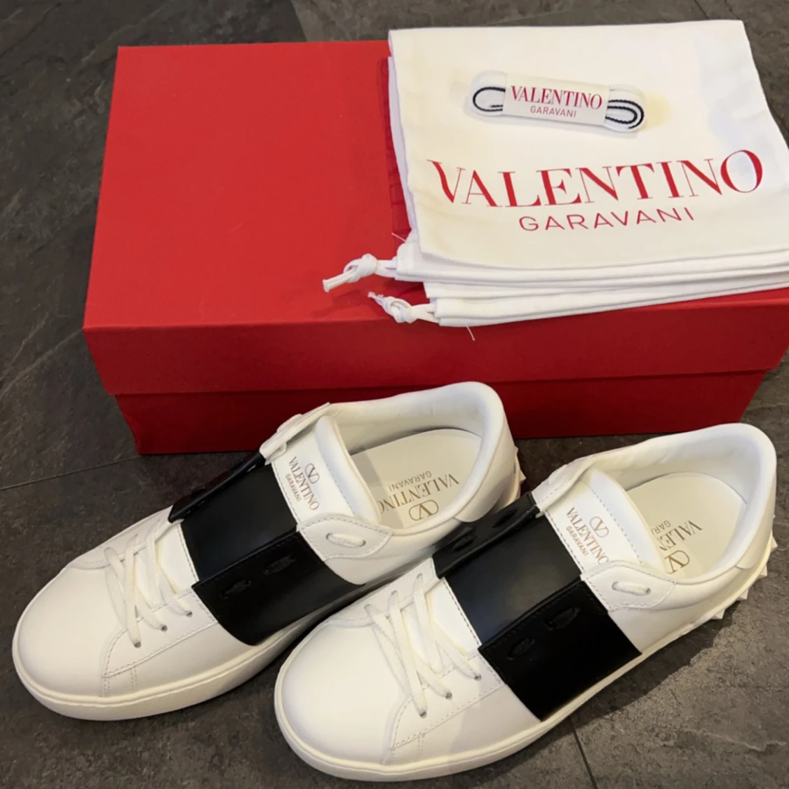 Valentino opens - 90