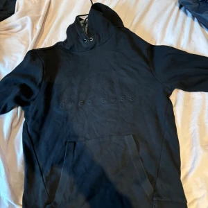 Hugo boss Hoddie  - Storlek s Conditon 8-10 