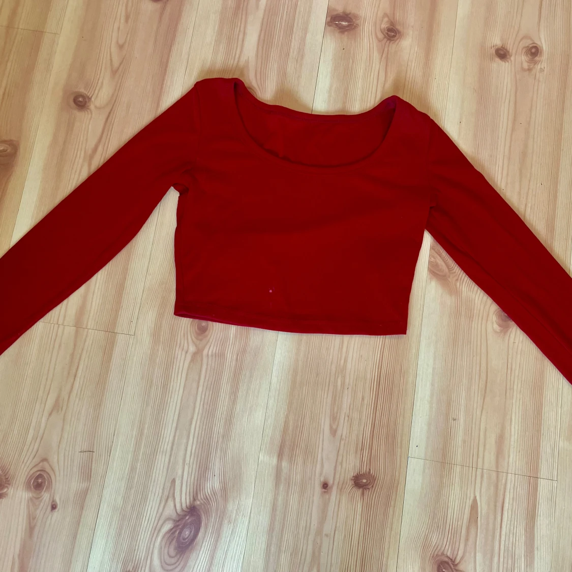 Röd croppad topp - 90