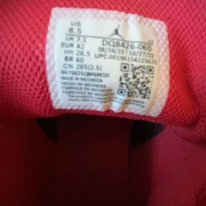 Jordan 1 mid  - jordan 1 mid storlek 42