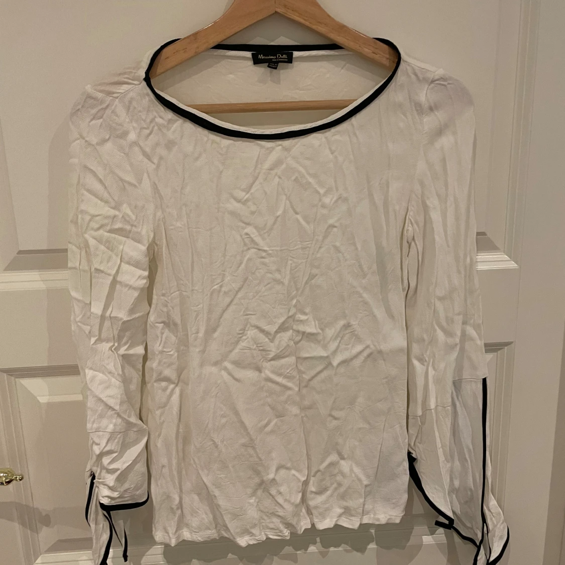 Vit långärmad topp från Massimo Dutti