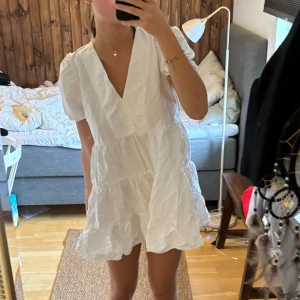 Zara klänning  - Zara klänning i storlek M