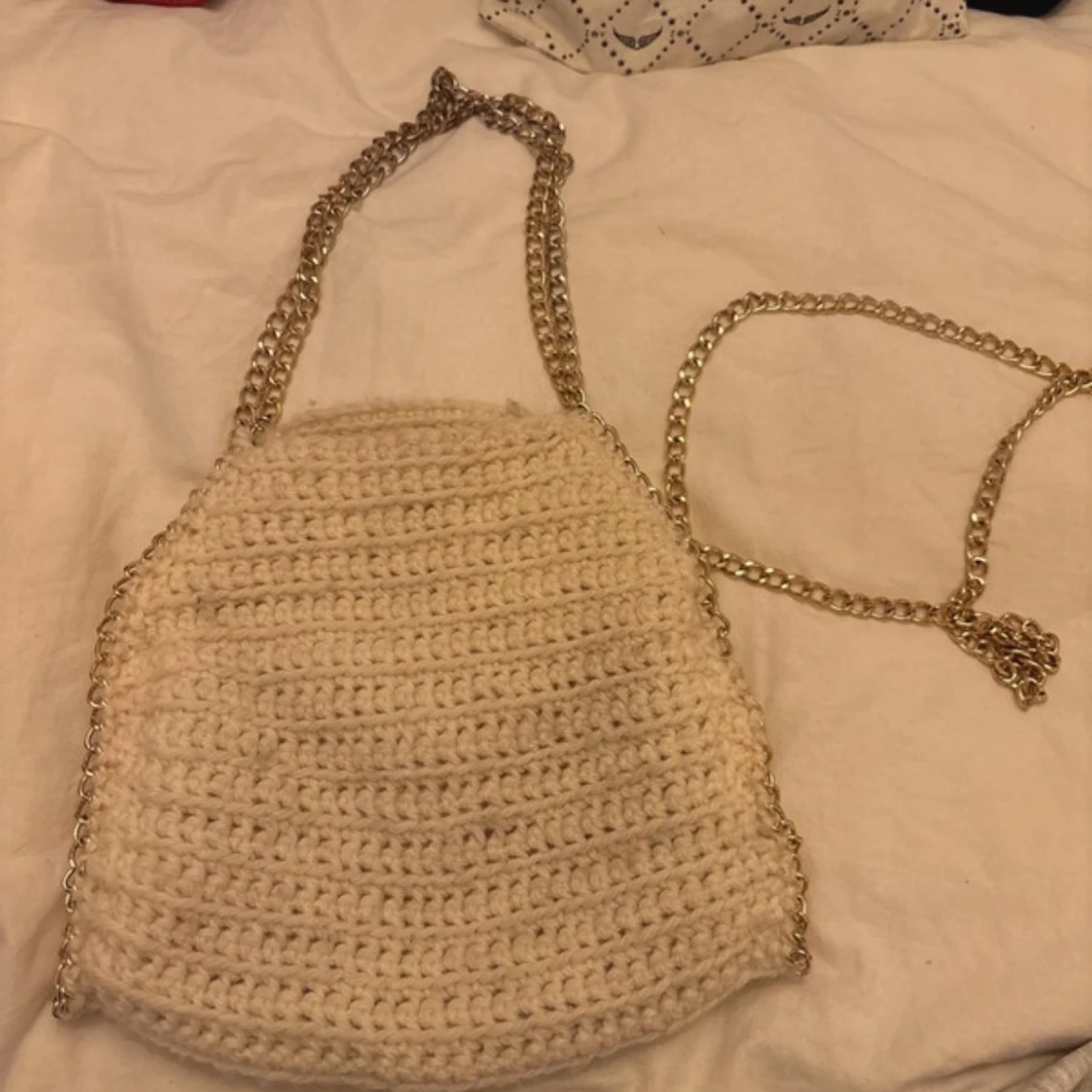 Virkad liten väska med kedja  - 1