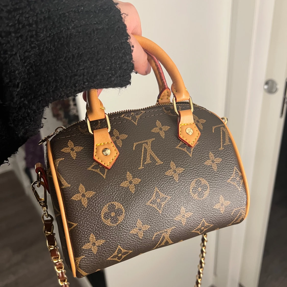 Brun monogram handväska med kedja - 3