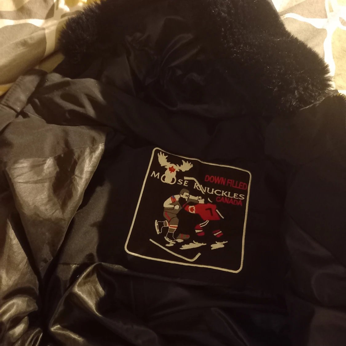 Svart dunjacka från Moose Knuckles - 1