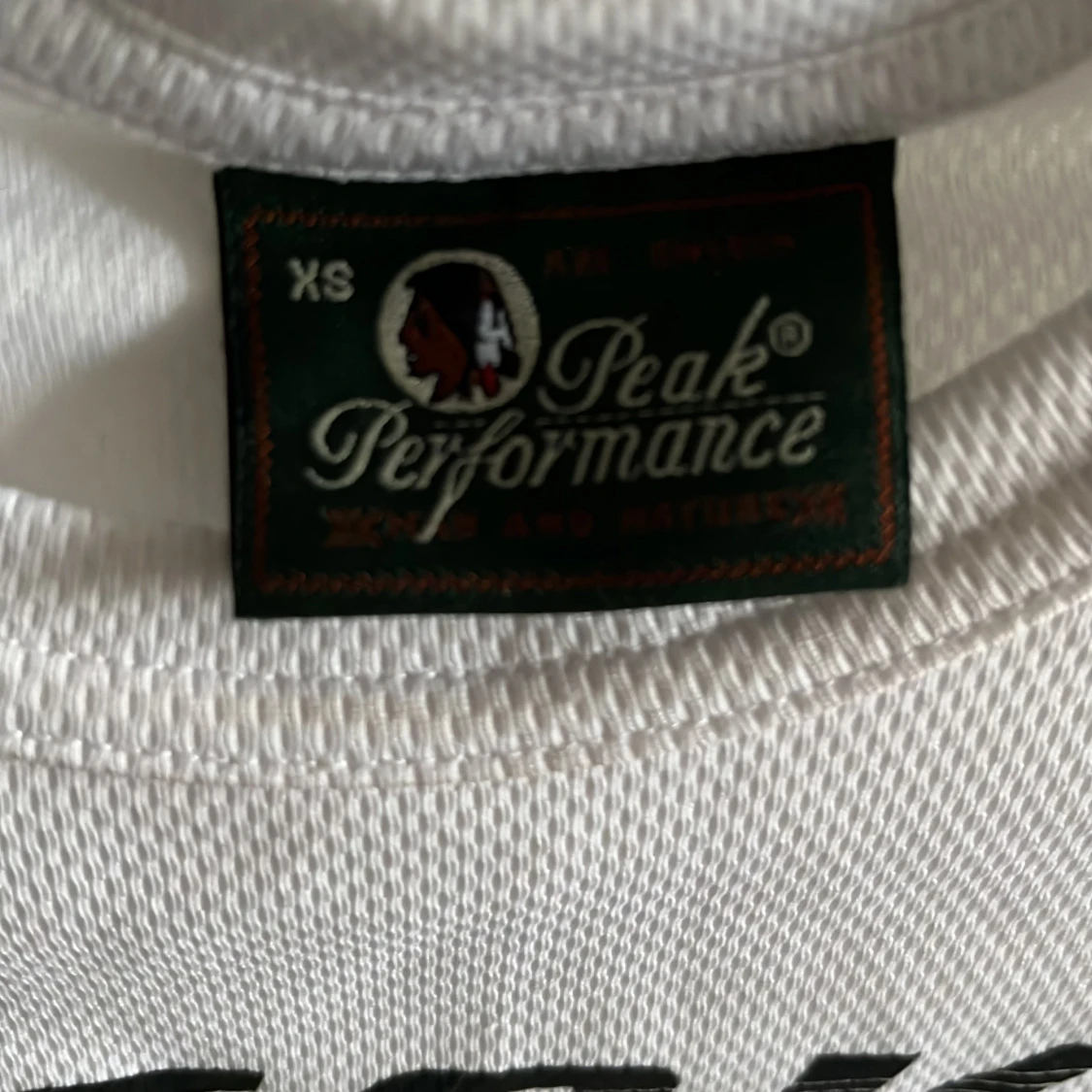 Vit långärmad tröja från Peak Performance - 2
