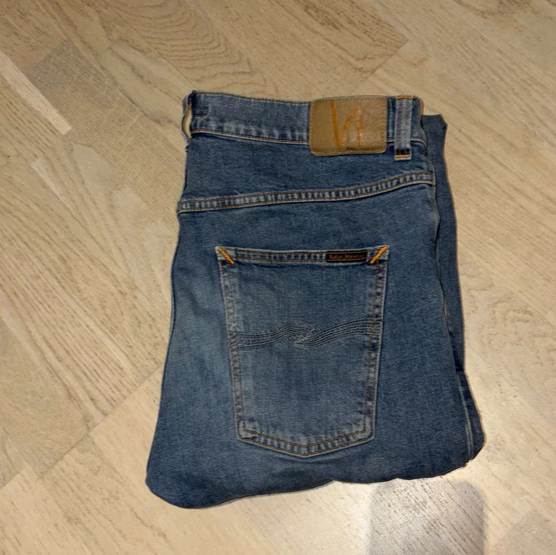 Blå jeans från Nudie Jeans