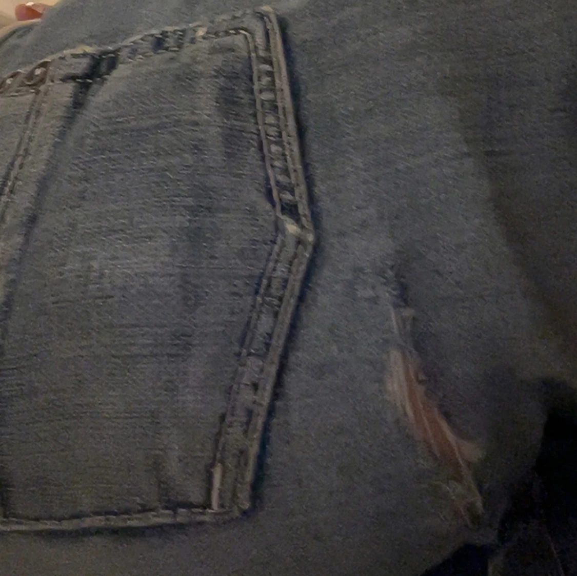 Low waist bootcut jeans med hål - 4