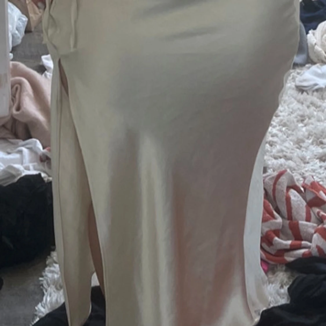 Beige satin långkjol - 2
