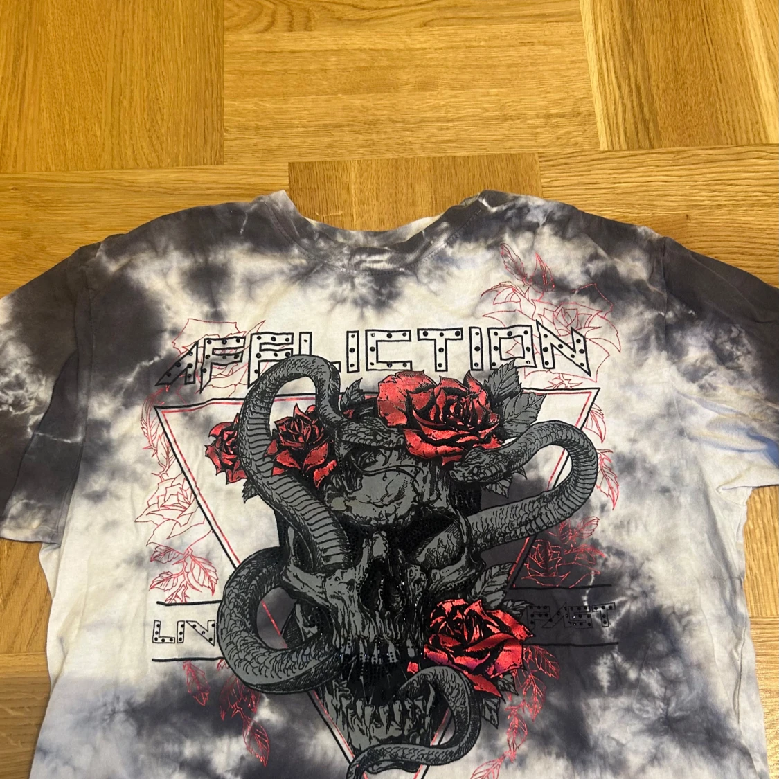 Affliction tshirt  - 90