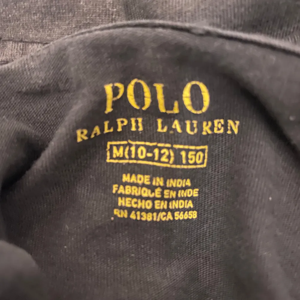 Polo T-shirt . T-shirts.