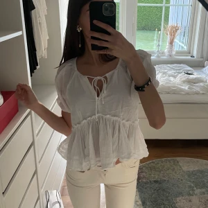 Fin blus  - Knappt använt denna och passar till vardags och fest tillfällen❤️